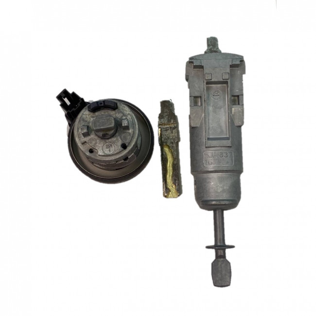 Личинка двери+личинка зажигания Skoda Octavia 2008-2012 Hu66